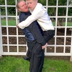 Meet your Posher, Codey